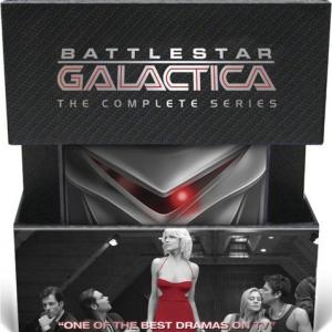 Jamie Bamber, James Callis, Katee Sackhoff, Tricia Helfer and Paul Campbell in Battlestar Galactica (2003)