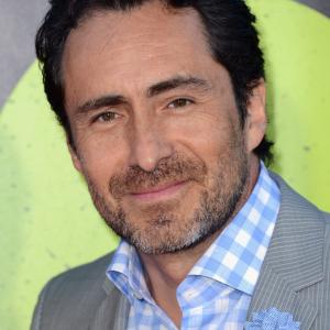 Demian Bichir at event of Laukiniai (2012)