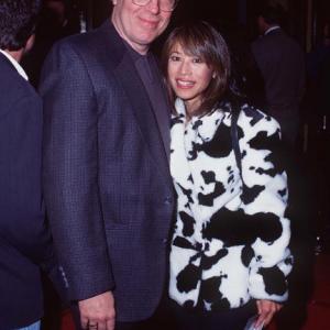 Michael McKean and Lauren Tom at event of Visuomene pries Lari Flinta 1996