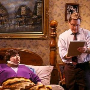 Still of Roseanne Barr and Stephen Root in Roseanne 1988