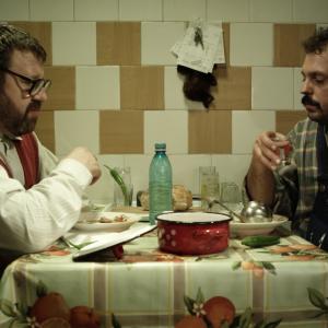 Adrian Titieni and Tudor Smoleanu in Si caii sunt verzi pe pereti (2012)