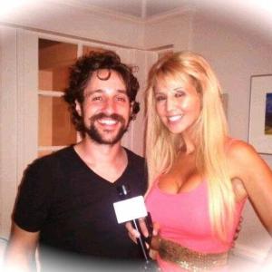 Thomas Ian Nicholas from American pie interview by Hollywood Life with Leila tv show