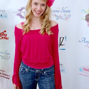 Nicole Tompkins at Ariana Sloans CD release Red Carpet Event