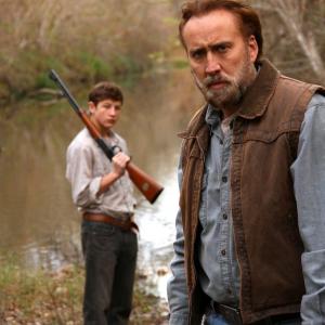 Still of Nicolas Cage and Tye Sheridan in Dzo 2013