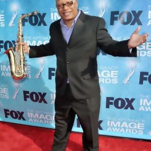 BIOGRAPHY Ski Johnson a Washington, DC based saxophonist has developed a captivating soulful jazz style that undisputedly makes him a musical force in the New Millennium. Artistically his creative, distinctive and versatile sound is comparable to