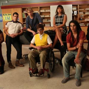 Still of Darren Criss, Kevin McHale, Melissa Benoist, Jenna Ushkowitz, Chord Overstreet, Samuel Larsen and Alex Newell in Glee (2009)