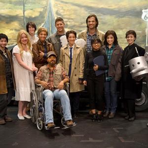 Still of Jensen Ackles, Jared Padalecki and Joy Regullano in Supernatural (2005)