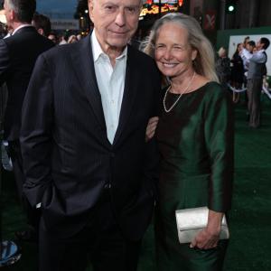 Alan Arkin and Suzanne Arkin at event of Million Dollar Arm 2014