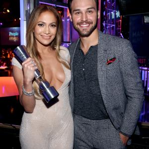 Jennifer Lopez and Ryan Guzman at event of Vaikinas is gretimo namo 2015