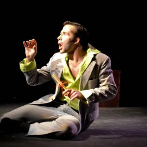 The Frog Footman in Alice au pays des mervelles at the offBroadway SoHo Playhouse