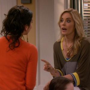Still of Christina Moore and Molly Ephraim in Last Man Standing (2011)