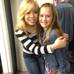 On set of Sam & Cat working with Jennette Mc Curdy.