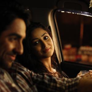 Still of Yami Gautam and Ayushmann Khurrana in Vicky Donor (2012)