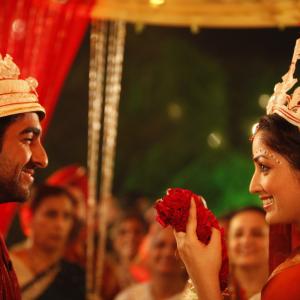 Still of Yami Gautam and Ayushmann Khurrana in Vicky Donor 2012