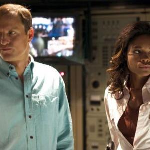 Still of Woody Harrelson and Naomie Harris in After the Sunset 2004