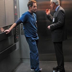Still of Jeremy Northam and Mike Farrell in Miami Medical (2010)