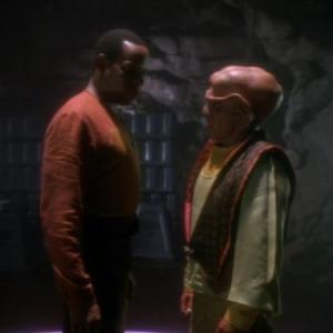 Still of Avery Brooks and Armin Shimerman in Star Trek Deep Space Nine 1993