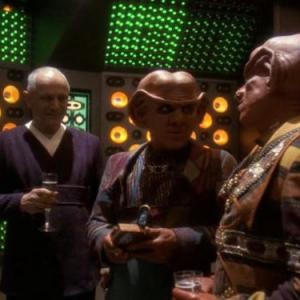 Still of Steven Berkoff, Armin Shimerman and Josh Pais in Star Trek: Deep Space Nine (1993)
