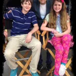 Jordyn Ashley Olson Dylan Everett Grayson Maxwell Gurnsey on set of TheUnauthorized Saved by the Bell Story
