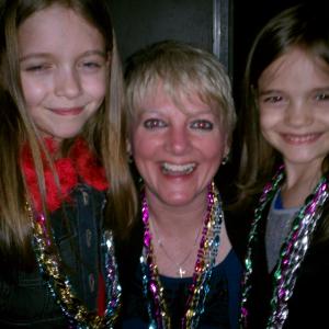 Hannah and sister/actress Mykayla with Alison Arngrim
