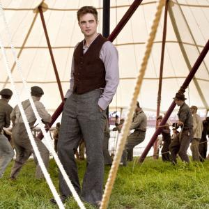 Still of Robert Pattinson in Vanduo drambliams (2011)