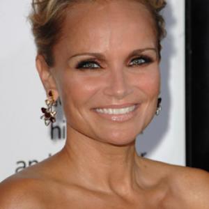 Kristin Chenoweth at event of Four Christmases (2008)