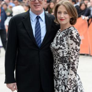 Tracy Letts and Carrie Coon at event of Seimos albumas: rugpjutis (2013)