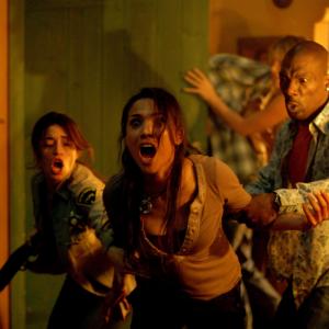 Still of Tonantzin Carmelo Charlie Murphy and Emmanuelle Vaugier in Unearthed 2007