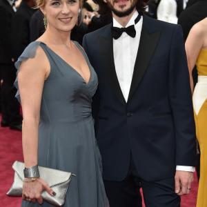 Tomasz Sliwinski and Magda Hueckel at event of The Oscars 2015