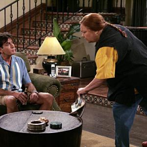 Still of Charlie Sheen and Conchata Ferrell in Two and a Half Men 2003