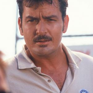 Still of Charlie Sheen in The Big Bounce 2004