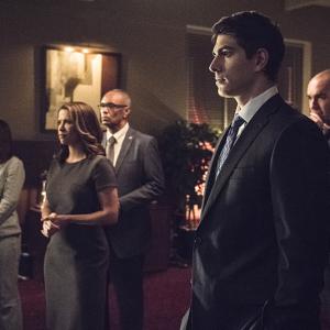 Still of Paul Blackthorne Christina Cox and Brandon Routh in Strele 2012