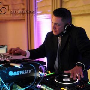 DJ Mario Luna in action