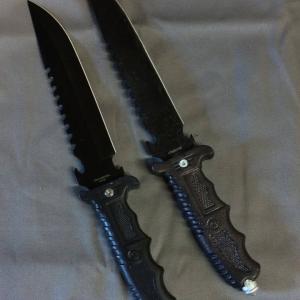 (1) Real knife (2) Prop knife - foam
