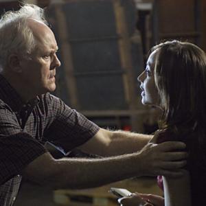 Still of John Lithgow and Courtney Ford in Deksteris (2006)