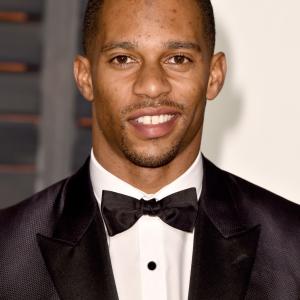 Victor Cruz at event of The Oscars 2015