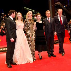 Kenneth Branagh, Helena Bonham Carter, Cate Blanchett, Stellan Skarsgård, Richard Madden and Lily James at event of Pelene (2015)