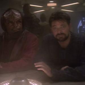 Still of Michael Dorn and Jonathan Frakes in Star Trek The Next Generation 1987