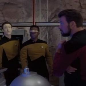Still of Jonathan Frakes, Brent Spiner and LeVar Burton in Star Trek: The Next Generation (1987)