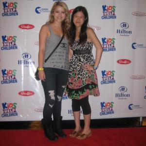 Tina Q Nguyen with actress Taylor Spreitler on the red carpet of the Kids Help CHOC event 2011.