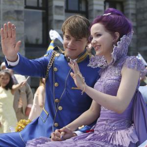 Still of Dove Cameron and Mitchell Hope in Descendants 2015