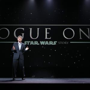 Alan Horn at event of Rogue One: A Star Wars Story (2016)