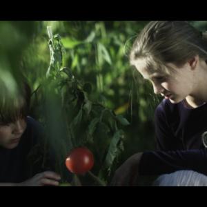 As Sam in A Bad Summer for Tomatoes with sister and costar Simone Beres as Maggie