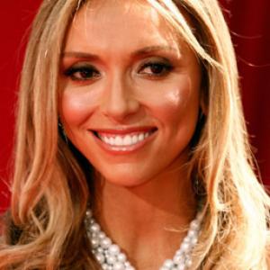 Giuliana Rancic at event of The 61st Primetime Emmy Awards (2009)