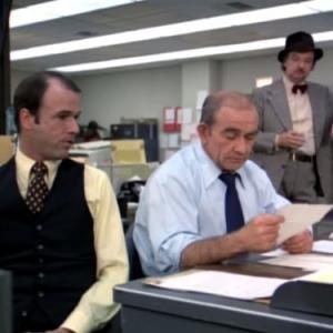 Still of Edward Asner, Jack Bannon and Richard B. Shull in Lou Grant (1977)