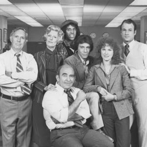 Edward Asner, Mason Adams, Daryl Anderson, Jack Bannon, Linda Kelsey, Nancy Marchand and Robert Walden in Lou Grant (1977)