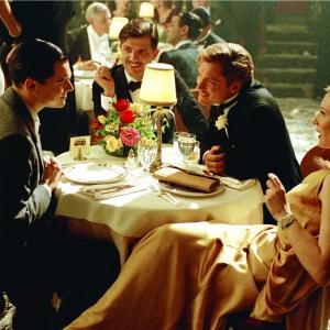 Still of Leonardo DiCaprio, Jude Law, Cate Blanchett and Adam Scott in Aviatorius (2004)