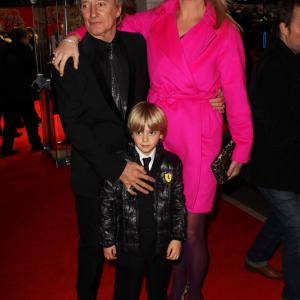 Rod Stewart and Penny Lancaster at event of Hugo isradimas 2011