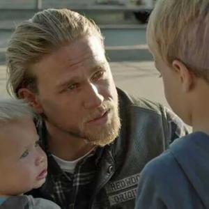 Evan Londo and Charlie Hunnam on Sons of Anarchy Season 7 Finale