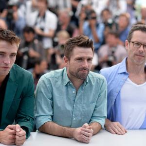 Guy Pearce, Robert Pattinson and David Michôd at event of The Rover (2014)
